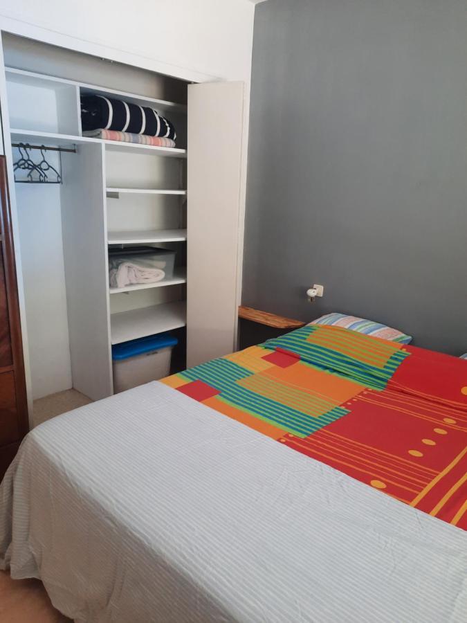 Les Coteaux De Planeze, Ideal Deplacement Pro, Chambres Individuelles Lit 160 Television Saint-Laurent-les-Tours Kamer foto